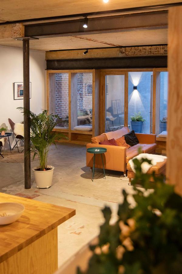 Studio73, Guesthouse Met Sauna คอร์ตไรก์ ภายนอก รูปภาพ